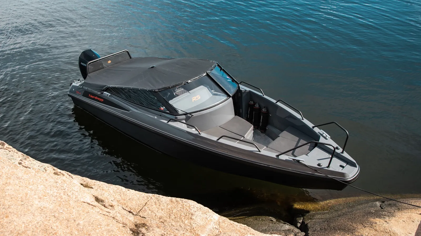 Nordkapp RS 705A with protective cover