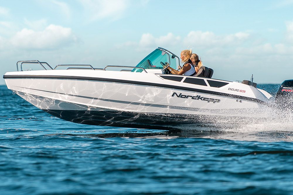 Nordkapp Enduro 605 boat at sea