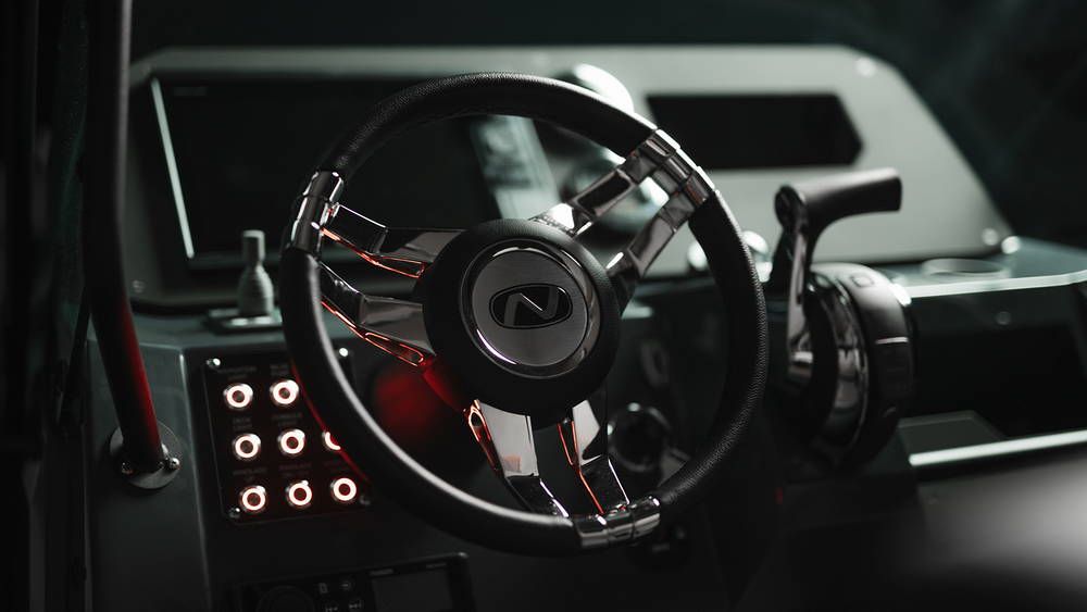 Airborne 7 RIB steering wheel and colsole button