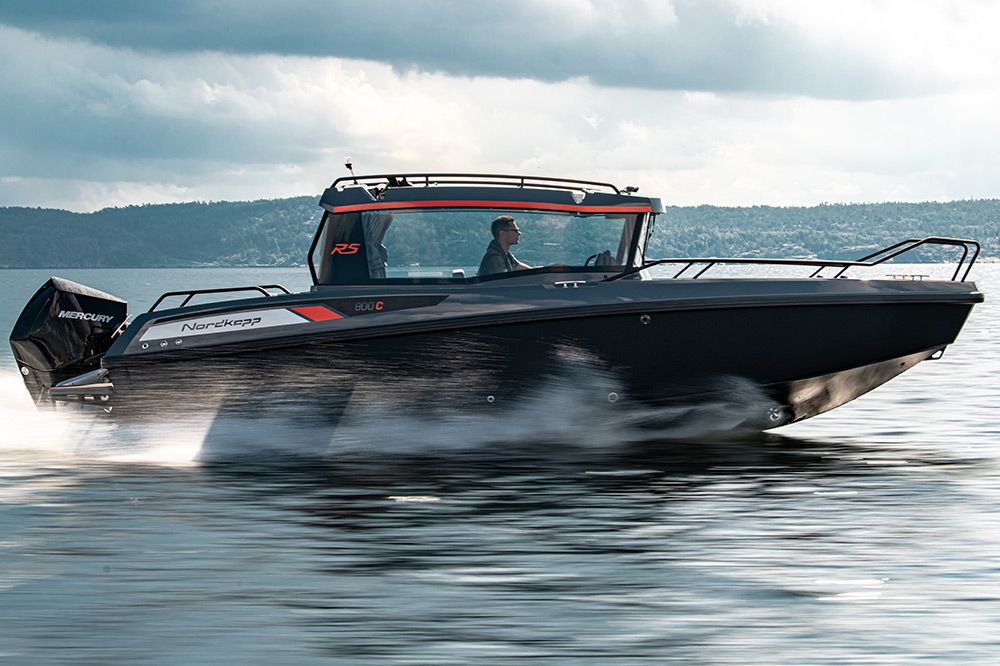 Nordkapp RS 800C boat at sea
