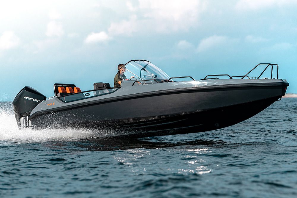 Nordkapp RS 705E boat at sea